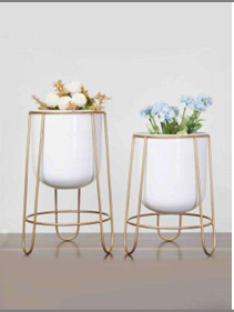Mini Majestic Gold Wire Planter